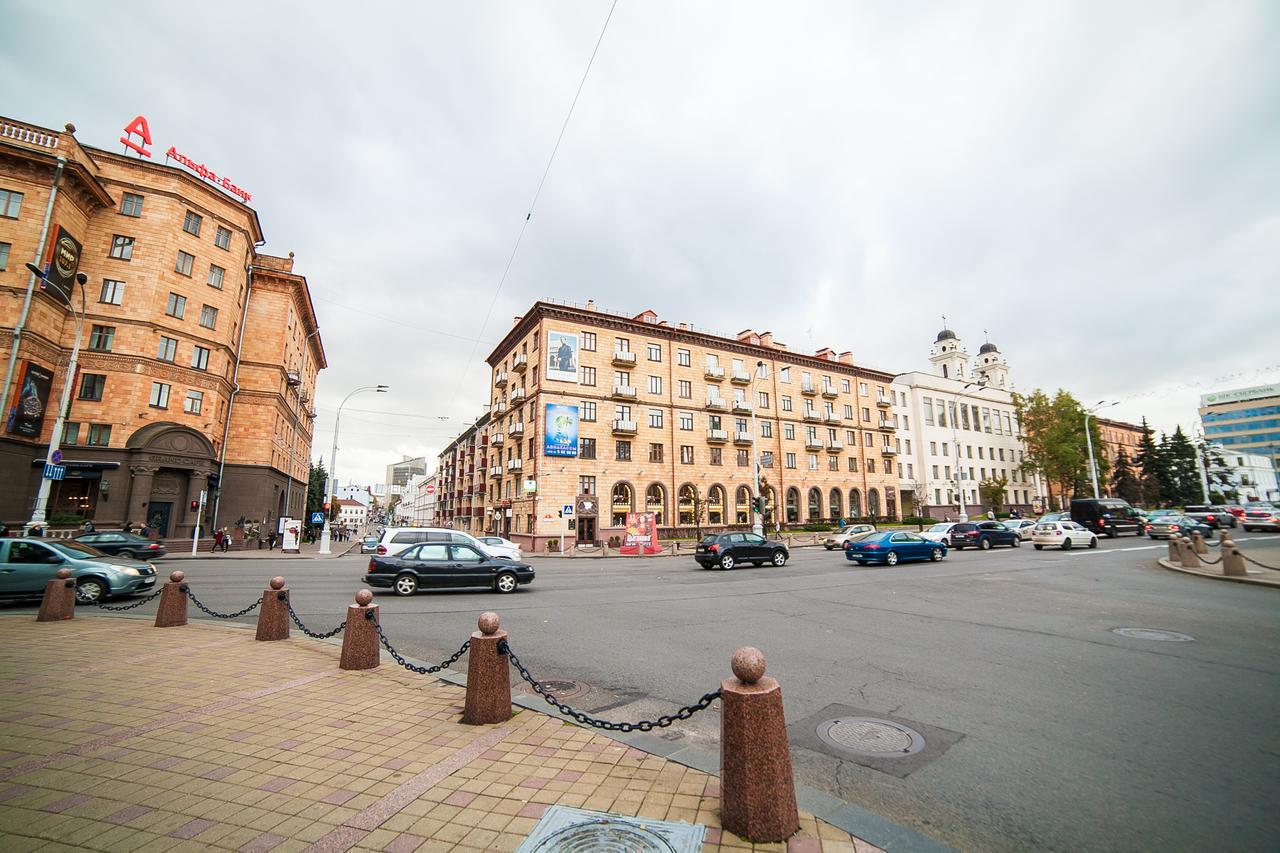Apartment Lenina 3 Minsk Bagian luar foto