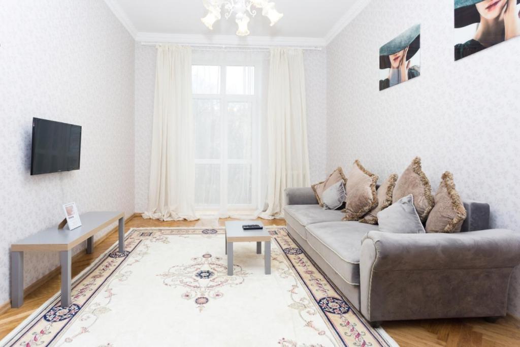 Apartment Lenina 3 Minsk Bagian luar foto